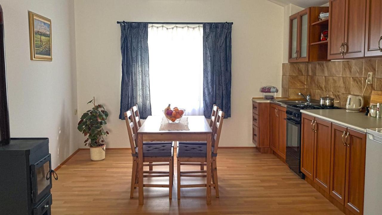 Križevci Apartman 13 מראה חיצוני תמונה